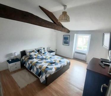 Eymet Apartamento | Maison chaleureuse avec jardinet & parking gratuit