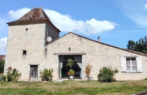 Thenac Casa | Maison charmante à Monestier avec piscine et jacuzzi