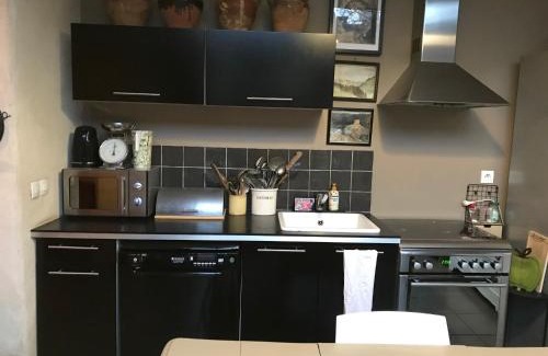 Jarnioux Casa | Maison complète "chez Fanny" 2 chambres 3 lits 4 personnes