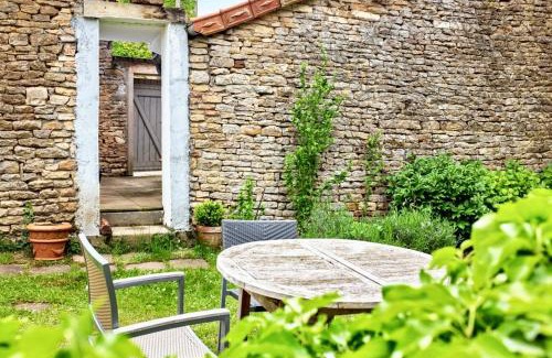 Grevilly Casa | Maison confortable à Grevilly, jardin & parking