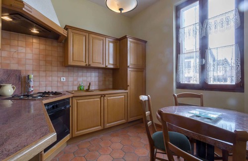 Parilly Casa | Maison Cozy + Jardin 425m2, Parking, Quartier Calme