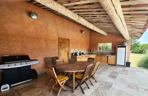 Brunet Casa | Maison D'été Avec Piscine au Coeur des Lavandes