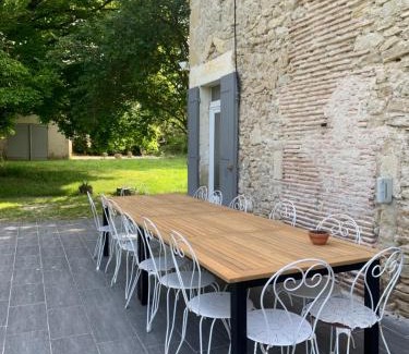 Auros Cama Y Desayuno | Maison d'Emmannaelle