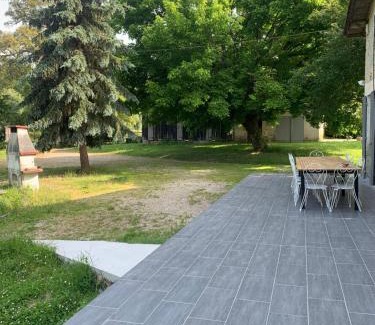 Auros Cama Y Desayuno | Maison d'Emmannaelle