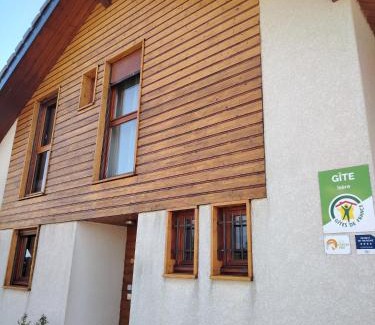 Ponsonnas Casa | Maison dans les Alpes - Gîte les 12 sommets