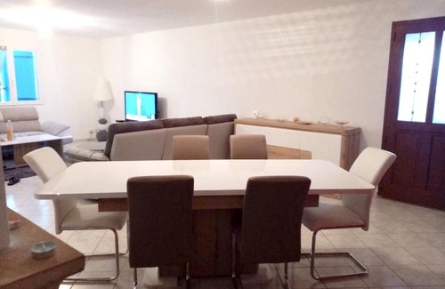 Baix Casa | Maison de 4 chambres avec piscine privee jardin clos et wifi a Baix
