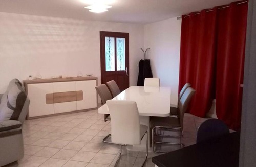 Baix Casa | Maison de 4 chambres avec piscine privee jardin clos et wifi a Baix
