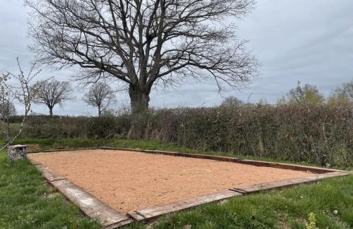 Bourbon-l'Archambault Casa | Maison de campagne avec pêche incluse et animaux admis - FR-1-489-293