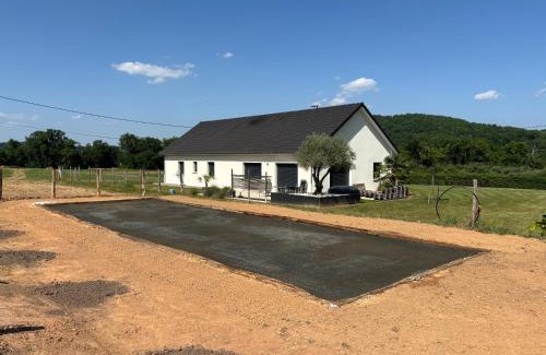 Brignac-la-Plaine Casa | Maison de Campagne