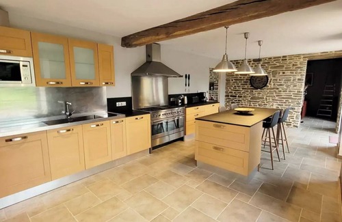 Equilly Casa | Maison de Campagne à 10 mn de la mer Avec Spa, Billard, Babyfoot