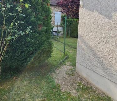 Mansac Casa | Maison de campagne avec jardin près du Périgord
