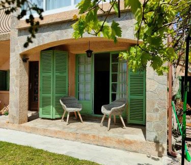 Aleria Casa | Maison de campagne piscine et jardin privatifs près de la plage
