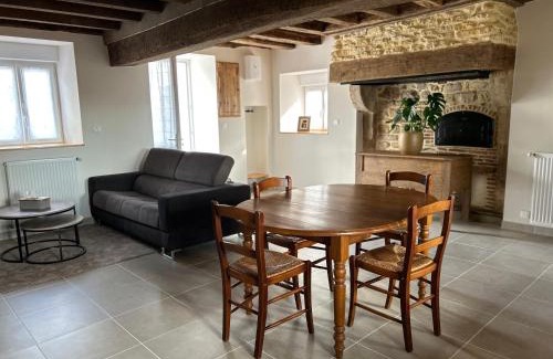 Montaron Casa | Maison de campagne rénovée