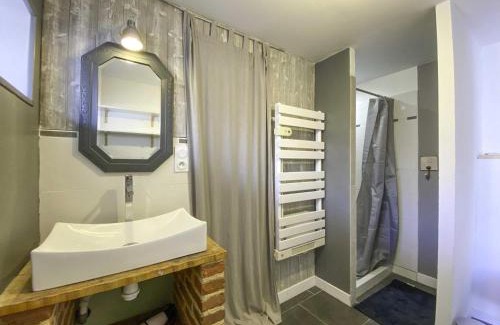 Rouperroux Casa | Maison de charme au cœur de Rouperroux avec jardin et Wi-Fi inclus - FR-1-497-219