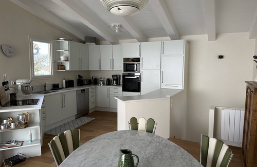 Ars-en-Re Casa | Maison de Charme Centre Village