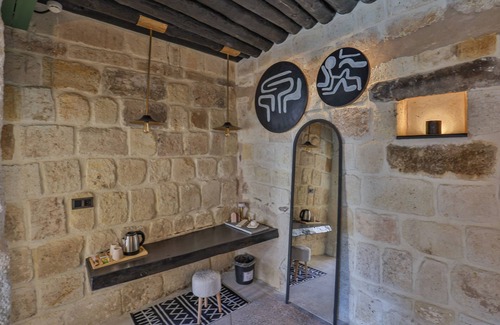 Ayvali Hotel | Maison De Femme Française