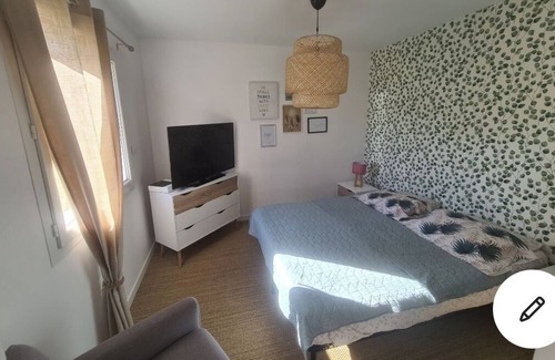 Commelle-Vernay Casa | Maison de Plein Pied
