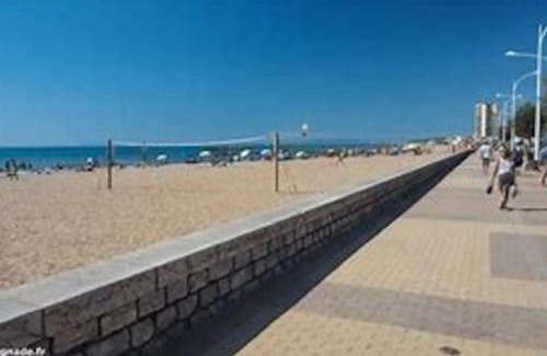 Serignan Casa | Maison de vacances 8 personnes, à 350m de la plage, idéal famille , tout confort!