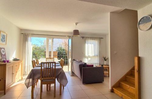 Serignan Casa | Maison de vacances 8 personnes, à 350m de la plage, idéal famille , tout confort!