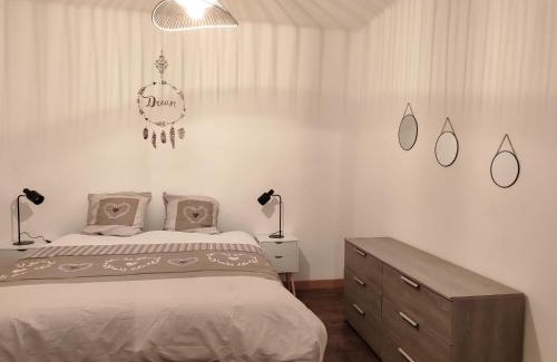 Maligny Apartamento | Maison de village à maligny 89
