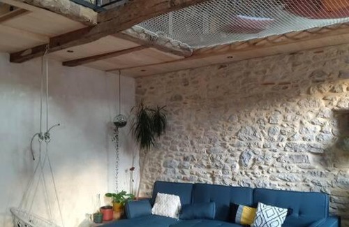 Cahors Casa | Maison de ville atypique avec filet suspendu