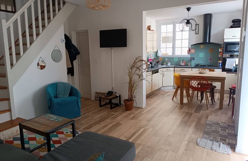 Pomponne Casa | Maison de Ville Avec Terrasse de 30 m2, Proche des Transports en Commun et Paris
