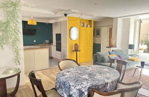 La Chatre Casa | Maison des Chevilles