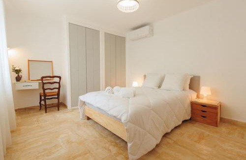Langlade Casa | Maison des cigales