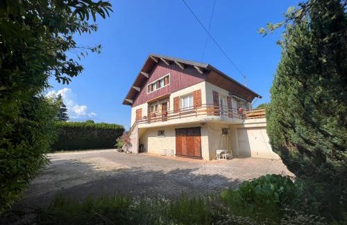 Champagne-en-Valromey Casa | Maison des Vues Imprenables, Jacuzzi, 1h15 Geneva