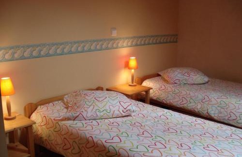 Tence Casa | Maison en Granit rénovée avec terrain et terrasse, proche Tence, idéale pour famille et activités outdoors - FR-1-582-134