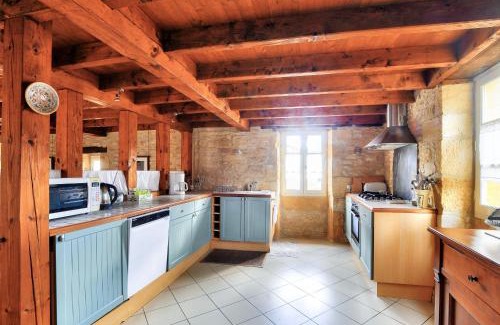 Saint-Leon-sur-Vezere Casa | Maison en pierre au pied de La Vézère, pour 6