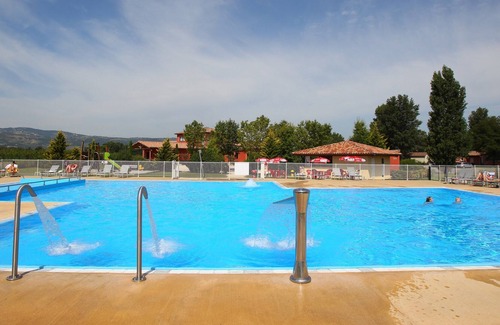 Chateauneuf-sur-Isere Casa | Maison de vacances spacieuse | ¡2 piscines, sauna y diversión!
