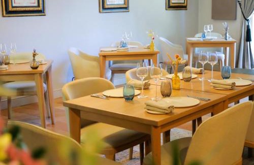 Eygalieres Hotel | Maison Hache