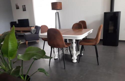 Soissons-sur-Nacey Casa | Maison Indépendante