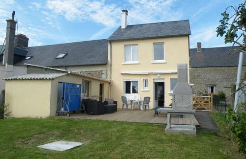 Courtils Casa | Maison Indépendante au Calme , a 10 Minute du Mont Saint Michel