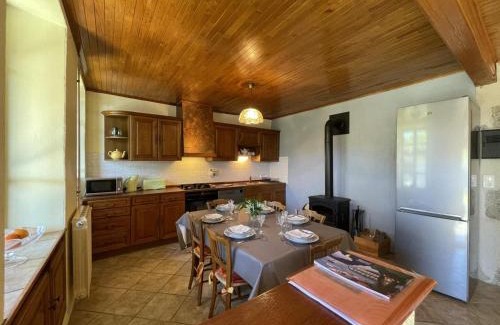 Laprugne Casa | Maison indépendante avec jardin pour famille et animaux bienvenus - FR-1-489-448