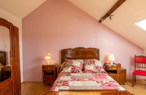 Thiviers Casa | Maison indépendante avec cheminée et vélos près de Thiviers - FR-1-616-133