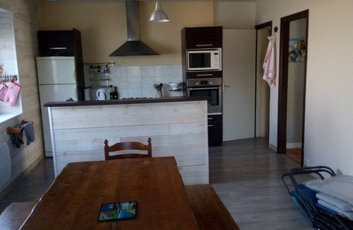 Plozevet Casa | Maison Indépendante Centre Ville Jardin 8 Personnes 2 Kilomètres de la mer