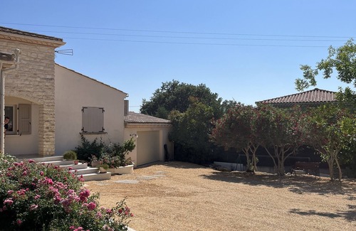 Monteils Casa | Maison Individuelle Climatisée Avec Piscine au Calme Dans Petit Village