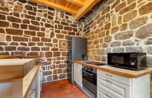 Montreal Casa | Maison La Tour à Montréal