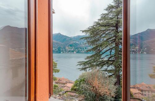 Carate Urio Apartamento | Maison Laghée-Bright Apt with balcony, Lake view!