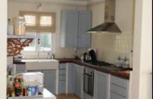 Monoblet Villa | Maison Le Rêve: espaciosa casa de vacaciones con piscina en un entorno rústico