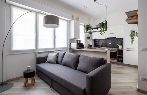 Villa San Giovanni Apartamento | [MAISON LEBON 5 ★] Modern & elegant! Metro 1min