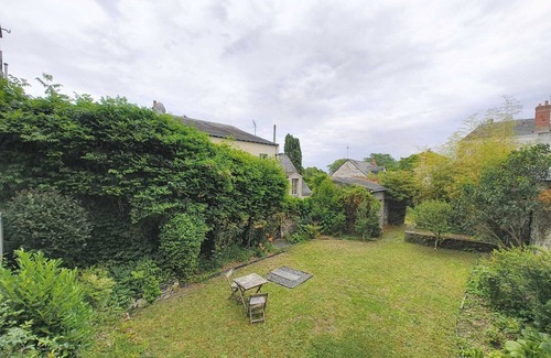 Les Ponts-de-Ce Casa | Maison Loire & Cé'rénité - 6 bedrooms, 15 pers, garden, 10 min from Angers
