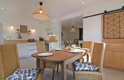 Le Sap Casa | Maison lumineuse au cœur du village avec jardin clos - FR-1-497-146