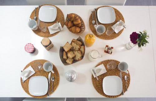 Le Burgaud Cama Y Desayuno | MAISON MAUPAS Chambre Bleue