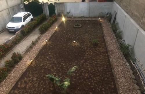 Porto-Novo Apartamento | MAISON MEUBLEE SUR LE CINQUANTENAIRE.