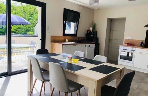 Cerelles Casa | Maison moderne 3 chambres SPA-jacuzzi juin-septembre