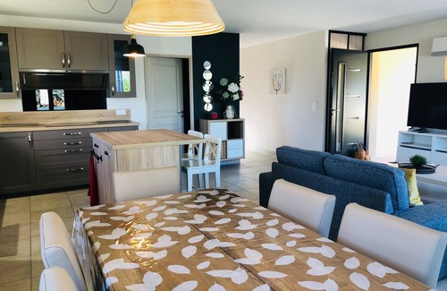 Sarlat-la-Caneda Casa | Maison Périgourdine, Climatisée, Adaptée Handicapés, Avec Piscine Chauffée