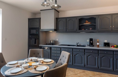 Montignac Casa | ★ Maison Périgourdine ★ Piscine chauffée ★ 8 personnes